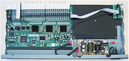 Figure 1: FS728TS inside look (click image to enlarge)