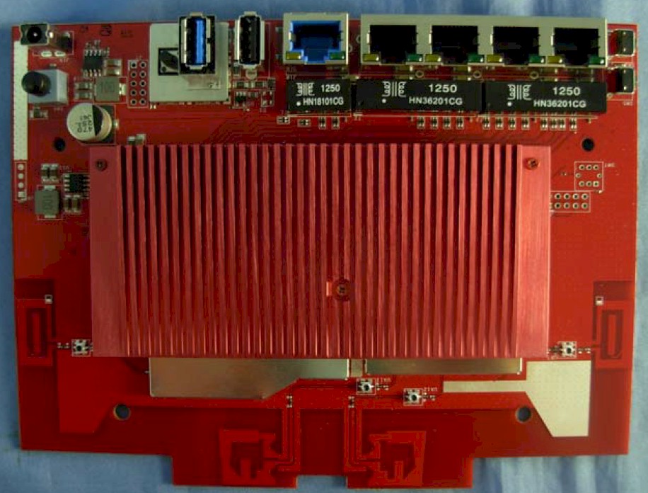 ASUS RT-AC56U board rear with heat sink attached