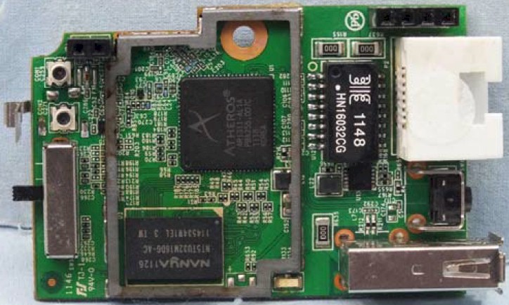 FCC photo of the DIR-505 PCB with the RF shield removed