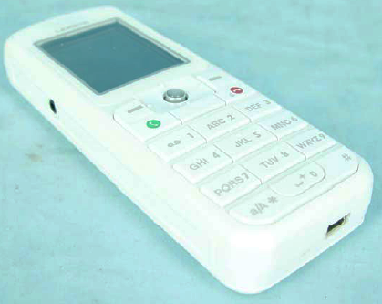WIP320 Wi-Fi Skype phone front