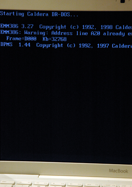 MacBook attempting to boot from Norco installation CD