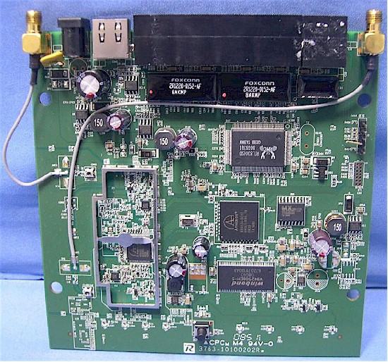 Linksys E2100L board