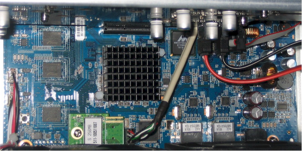 Plextor PX-NAS4 partial board view