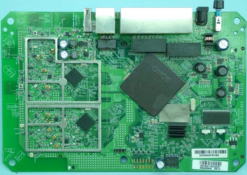 WNDR3700v2 board top