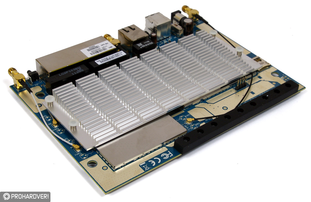 RT-N66U B1 board w/ heatsink RT-N66U B1board w/ heatsink