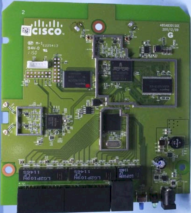 Linksys EA2700 board