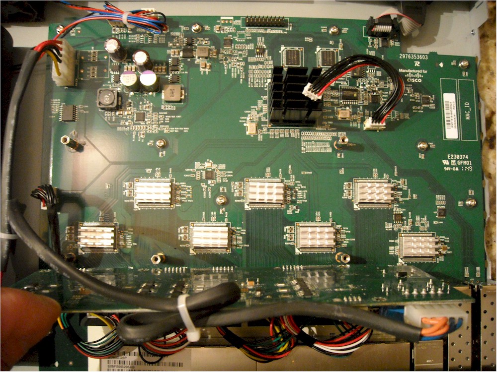 SG500-28P Inside view w/o PoE board