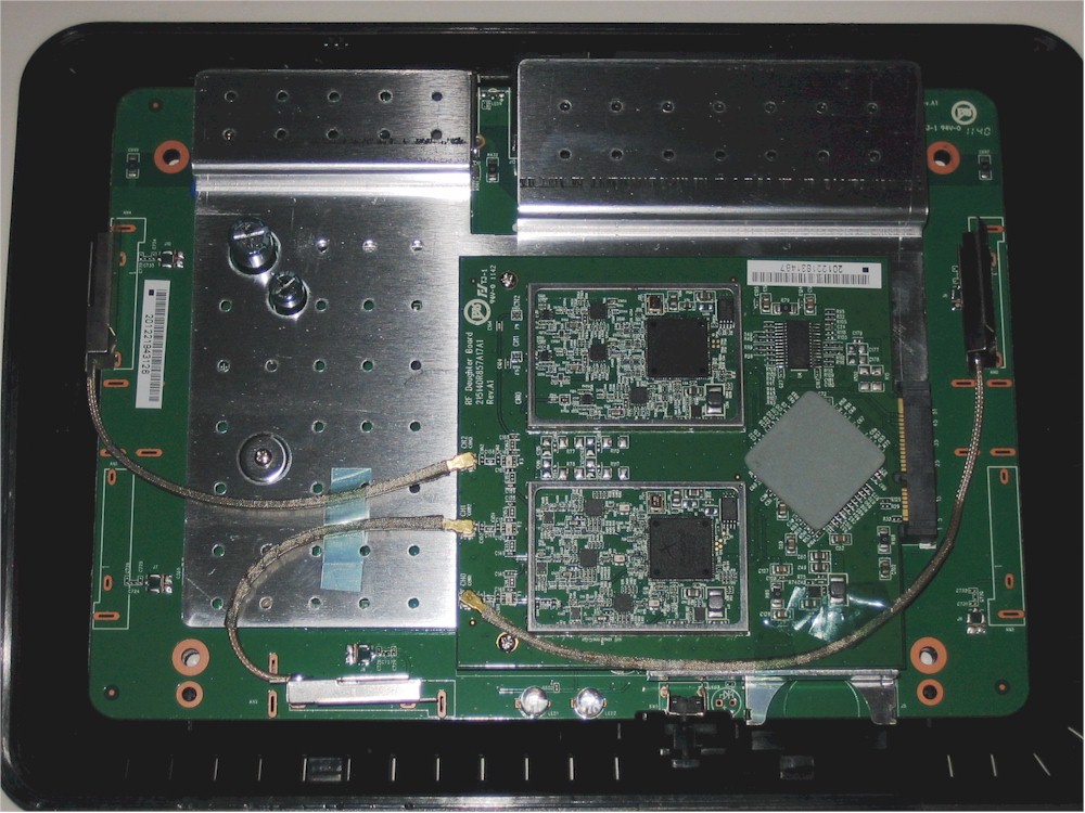 D-Link DIR-857 inside