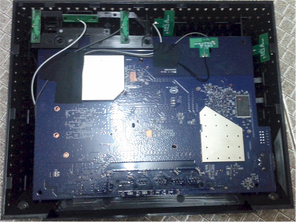 NETGEAR R6300 PCB rear