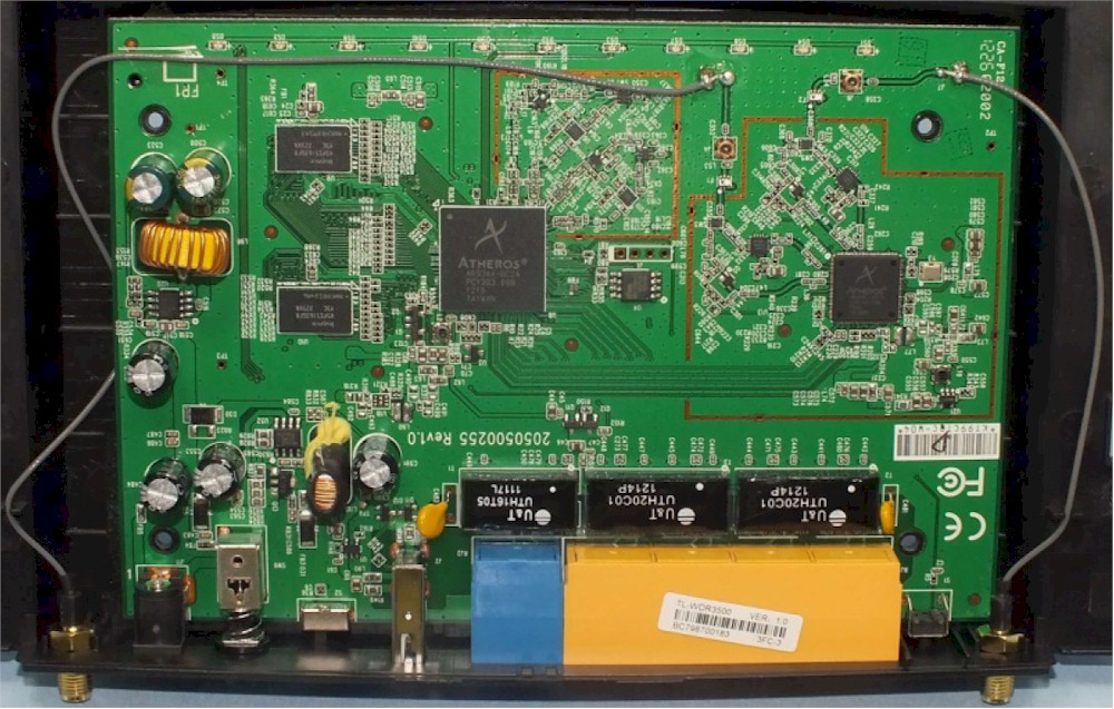 TP-LINK TL-WDR3500 board