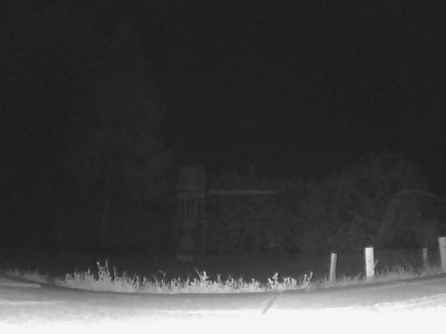 DCS-5020L night outdoor image