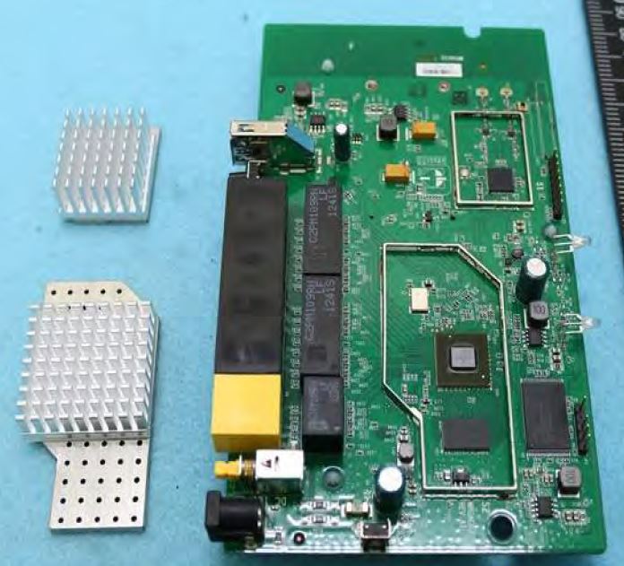 D-Link DIR-860L board naked