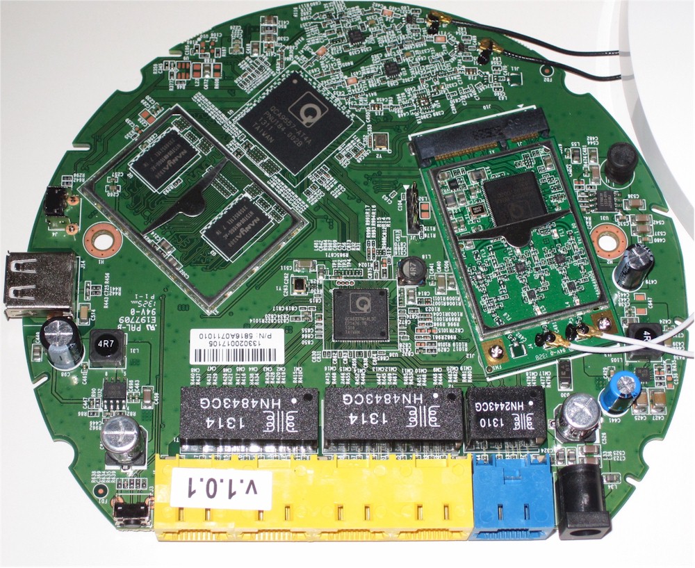 EnGenius ESR1200 board (actual)