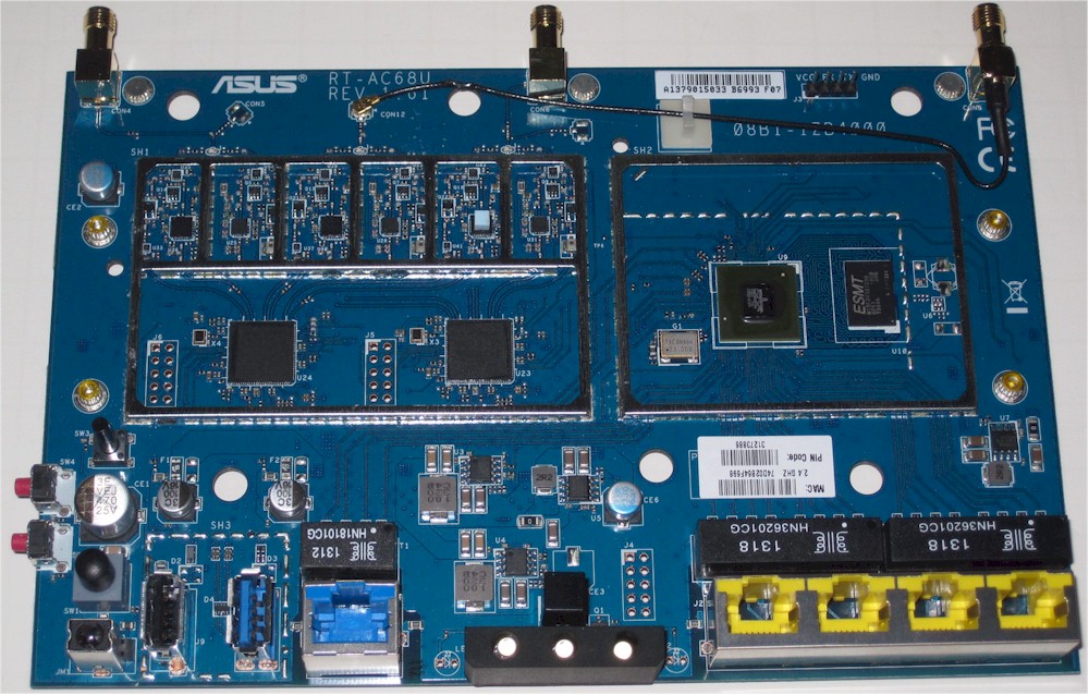 ASUS RT-AC68U board top