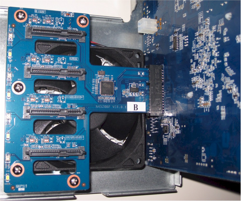 Thecus N4560 backplane