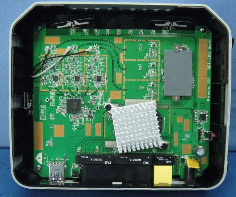 TRENDnet TEW-812DRUV2 inside