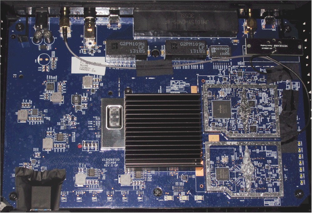 NETGEAR EX6200 board with RF shields removed