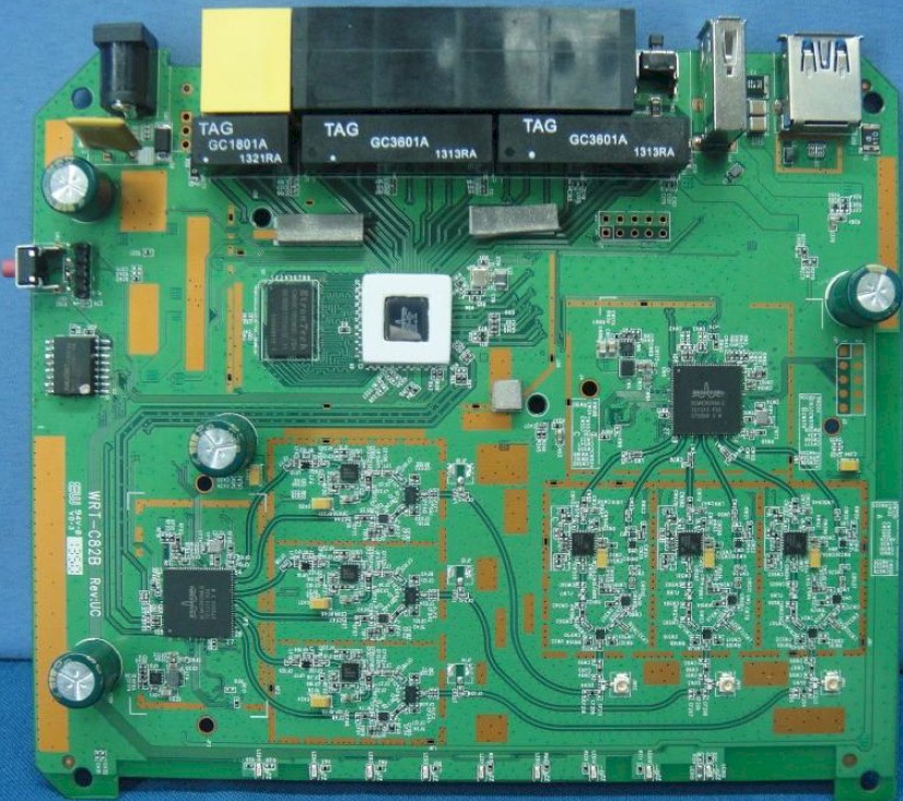 TRENDnet TEW-818DRU board