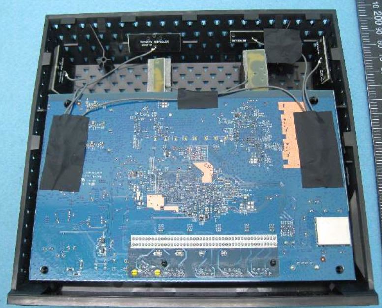 NETGEAR R6300V2 PCB rear