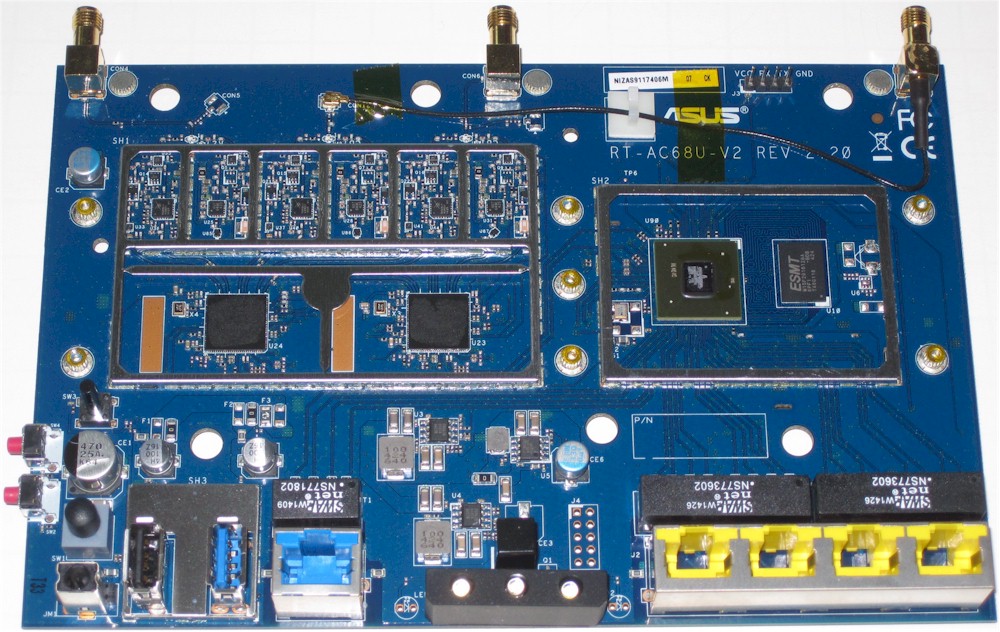 ASUS RT-AC68P board top without heatsinks