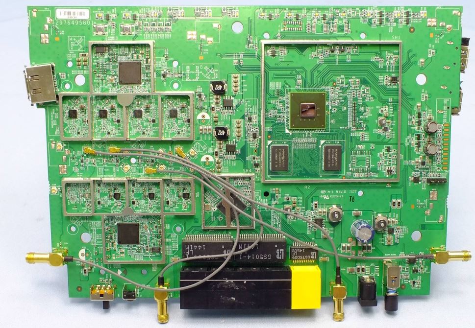 NETGEAR R7500v2 board top