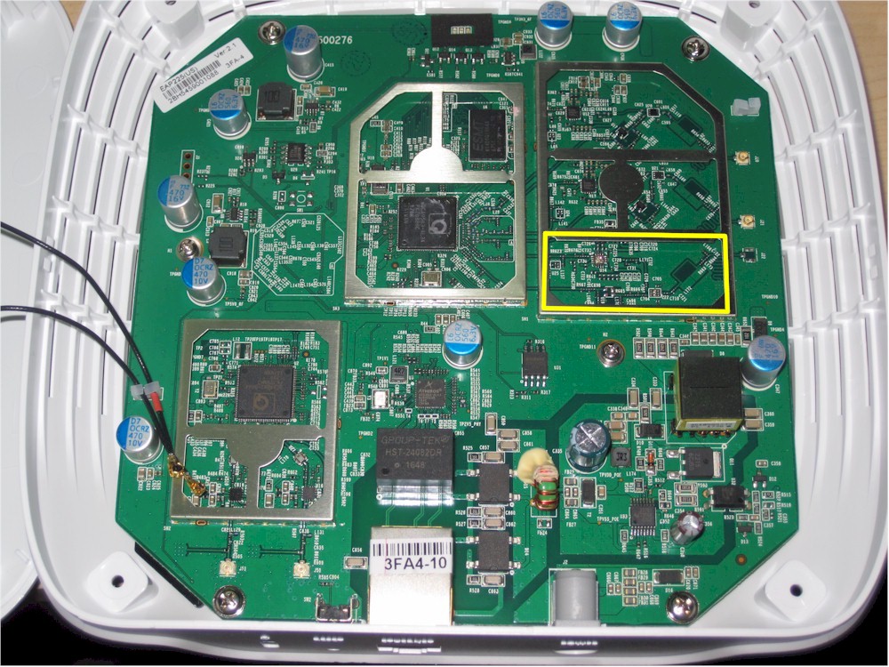 TP-Link EAP225v2 board