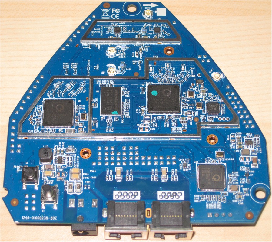 ASUS Lyra Trio board bottom